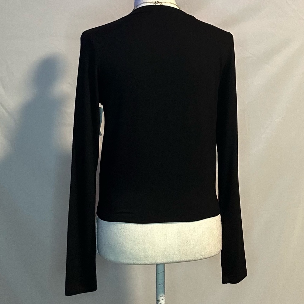 Tops/T-Shirts/Tanks👚 - 2 for $20 or 3 for $30 (Mix & Match) - Picture 2 of 5